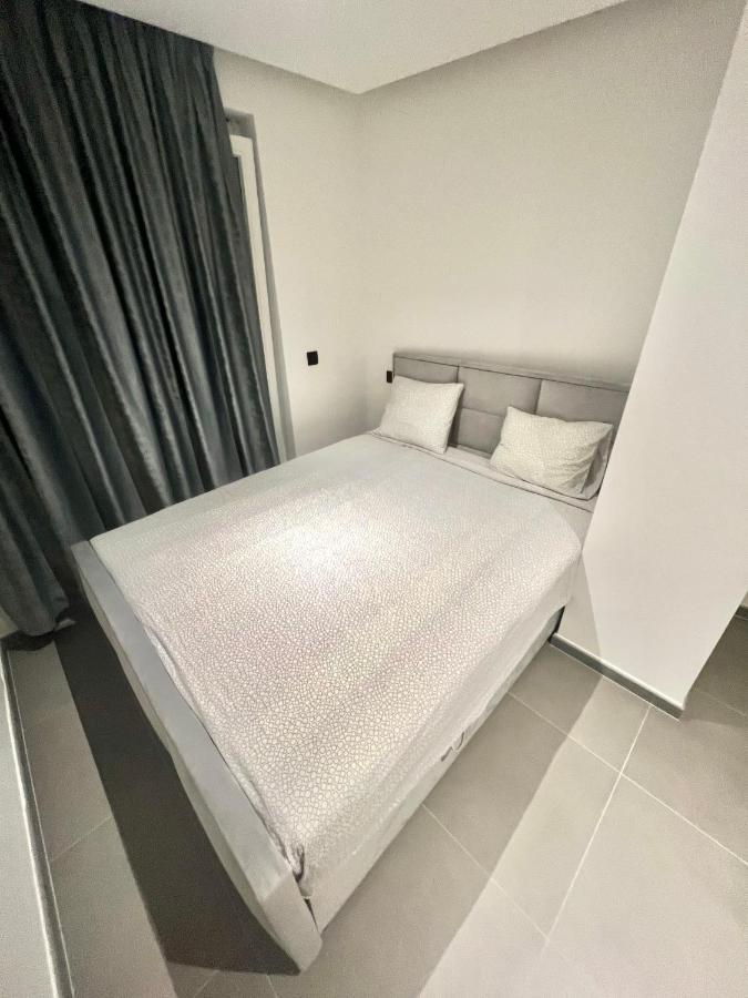 Luxury Brand New Apartment Brüssel Exterior foto